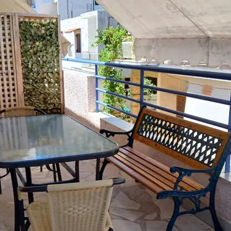 Konstantinos Apartment *