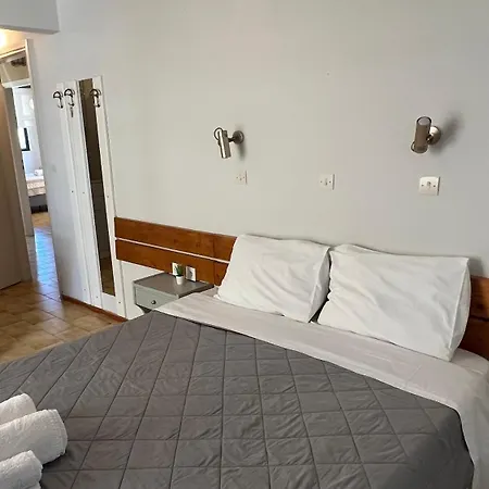 Apartament Konstantinos *